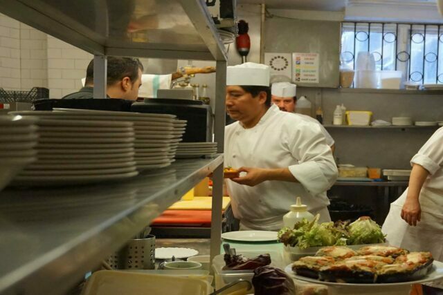 El Pirata Head Chef - Rosendo Simbana