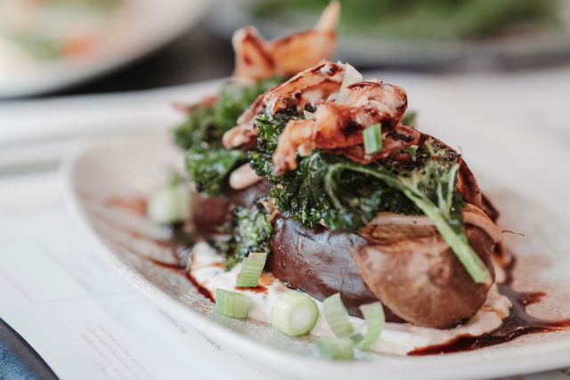 Business Lunch Restaurant in Mayfair Best Spanish Tapas Perfect Choice Close to Green Park near Hyde Park Corner Underground Station London Places to Eat and Drink near me Buckingham Palace