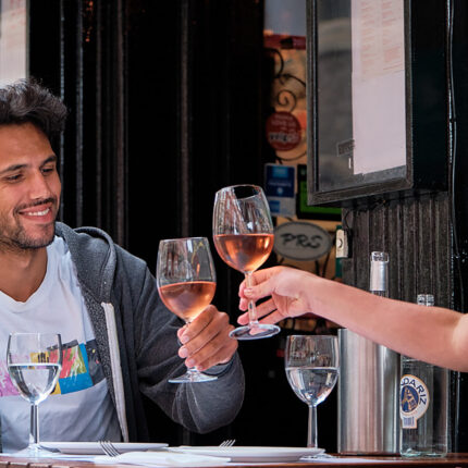 Menú romántico de San Valentín para parejas en Mayfair