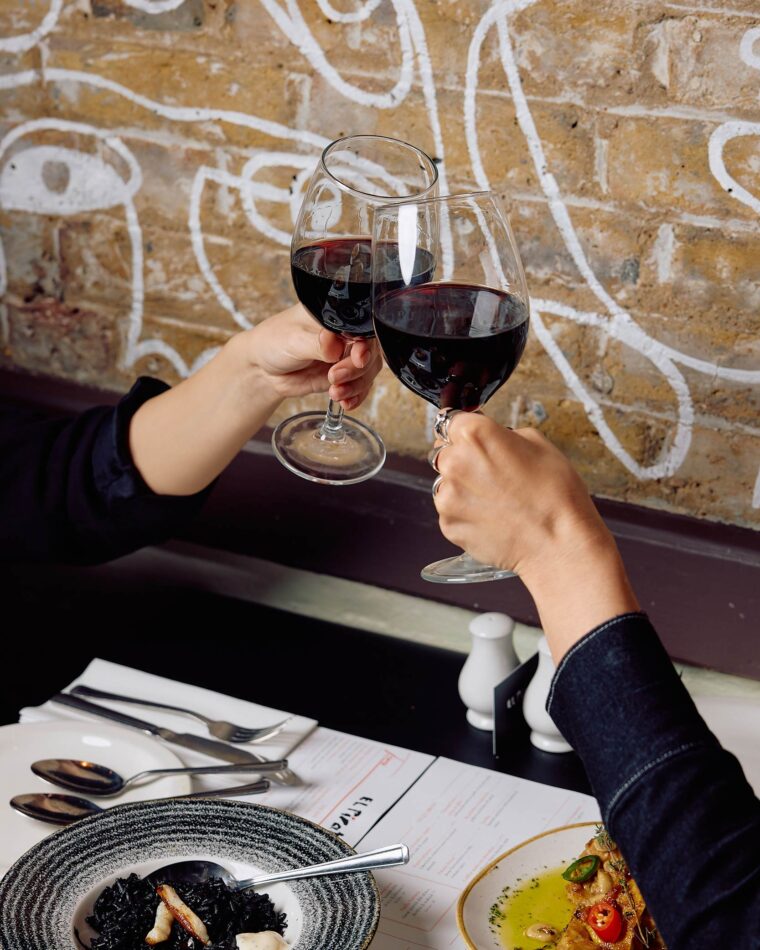 Mediterranean Restaurant Mayfair Hyde Park Corner Location Romantic London, Here’s a neat trick for the romantically inclined.