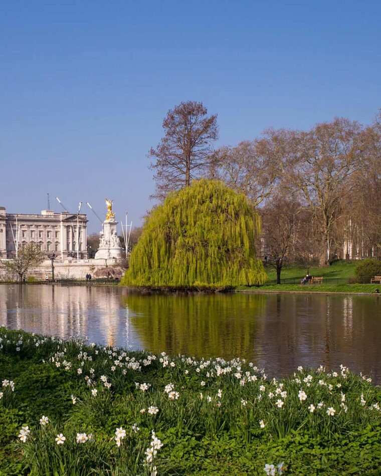 Restaurant Green Park & St James Park Piccadilly Buckingham Palace, If you’re walking in Trafalgar Square or strolling through Soho.