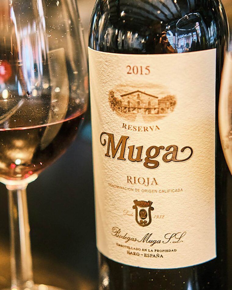 Voted the best tapas bar in London, El Pirata was a Regional Winner in the Spanish Wine Lists competition, some of Spain's finest wines.